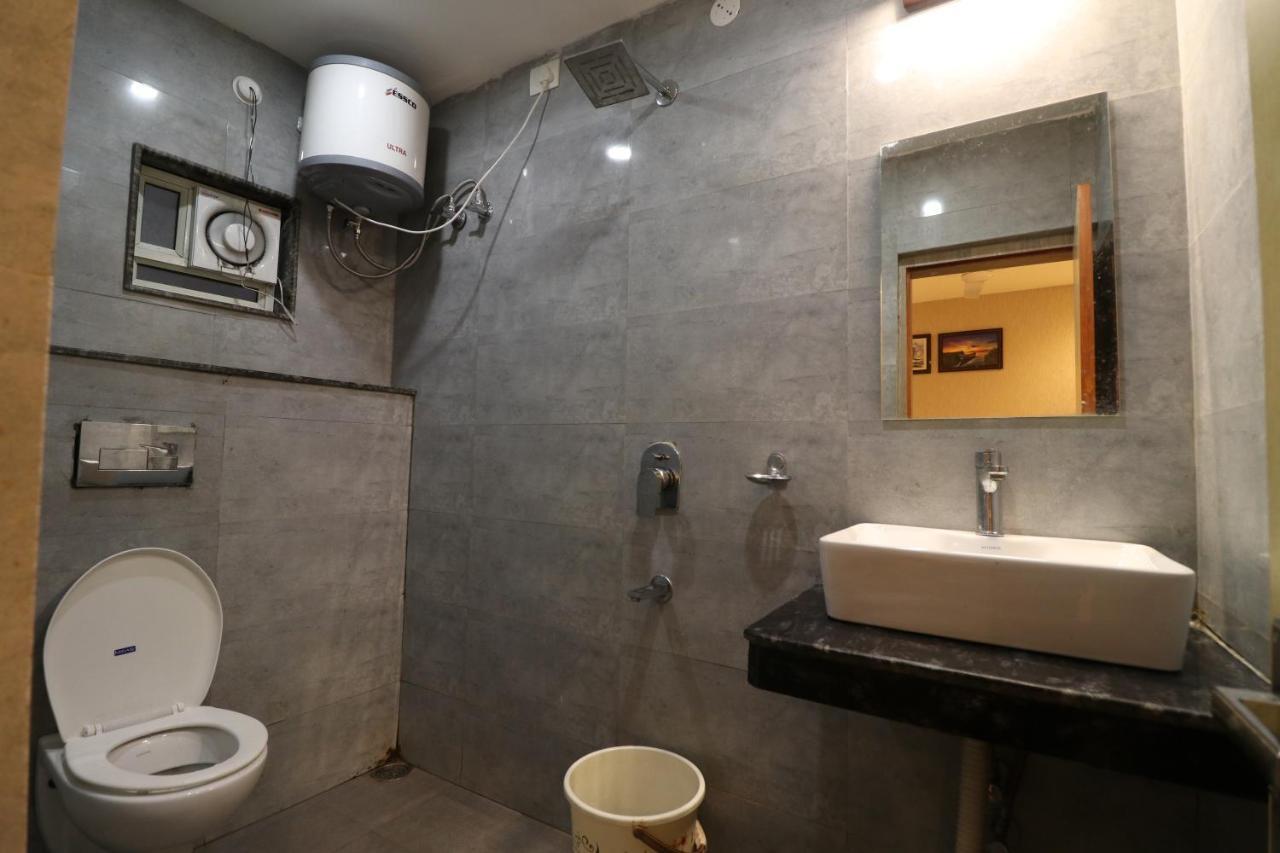 Hotel Pratap Grand Ранчи Екстериор снимка
